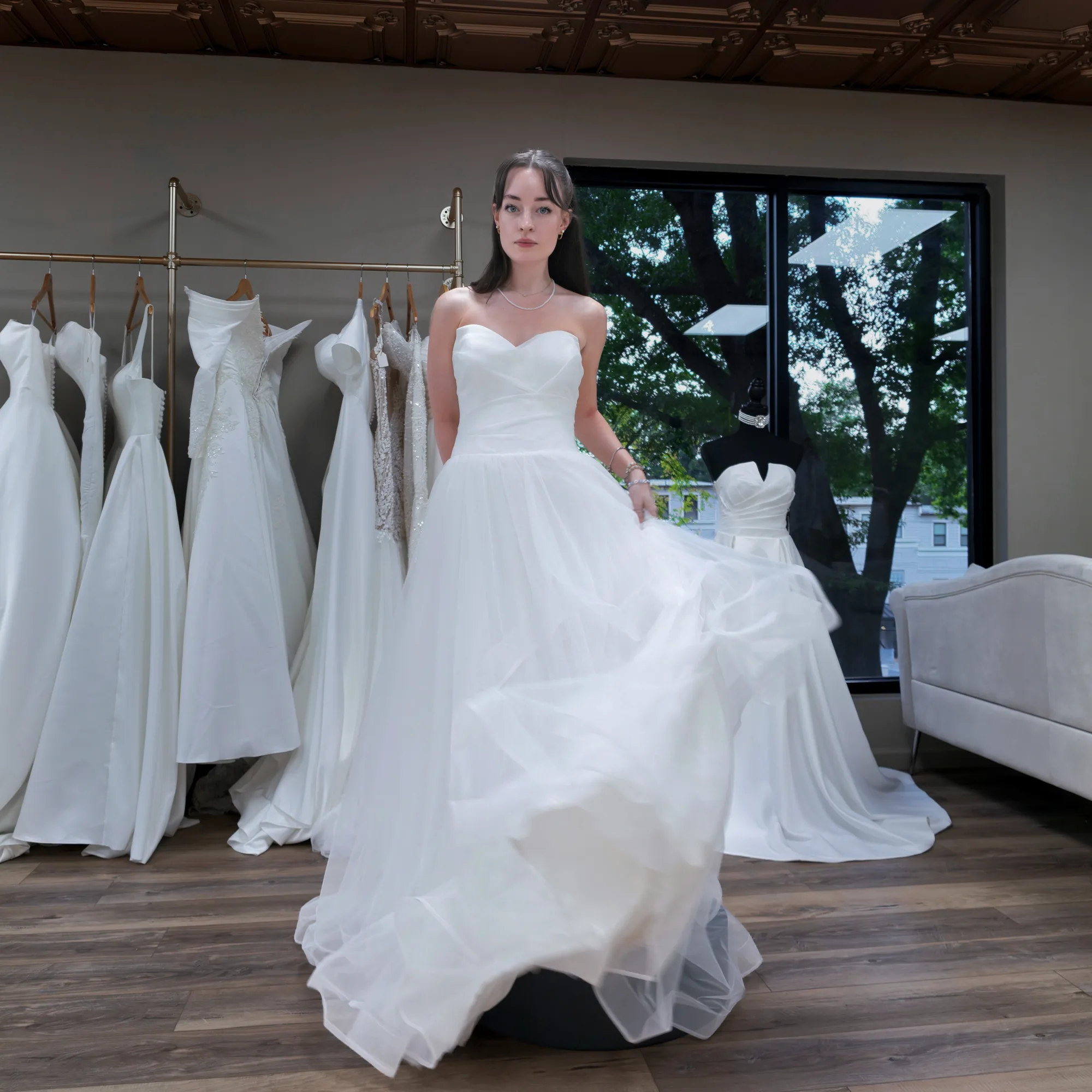 Isla sweetheart ball gown – front view with airy tulle skirt